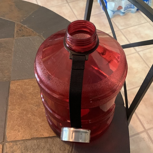 Rove Water Jug, barely used!!! - Picture 3 of 5
